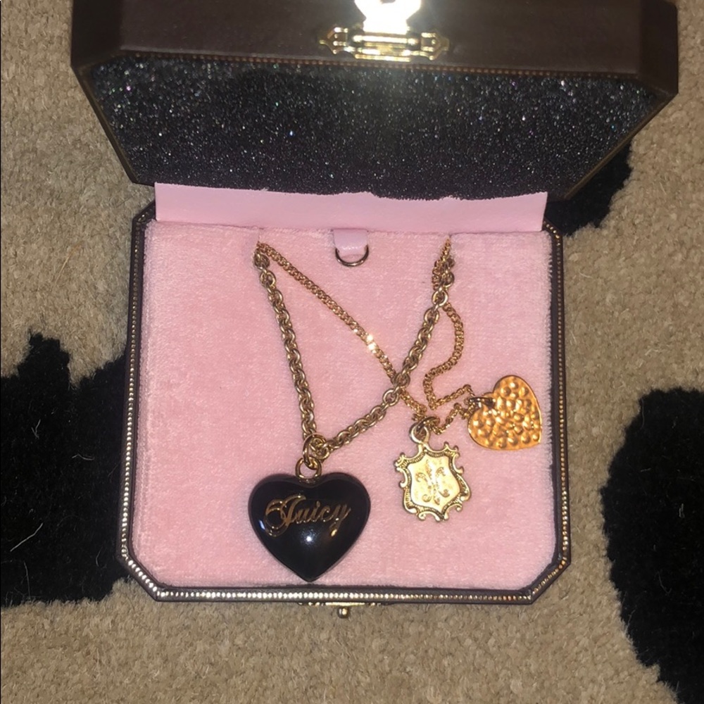 Juicy Couture layered gold beckless